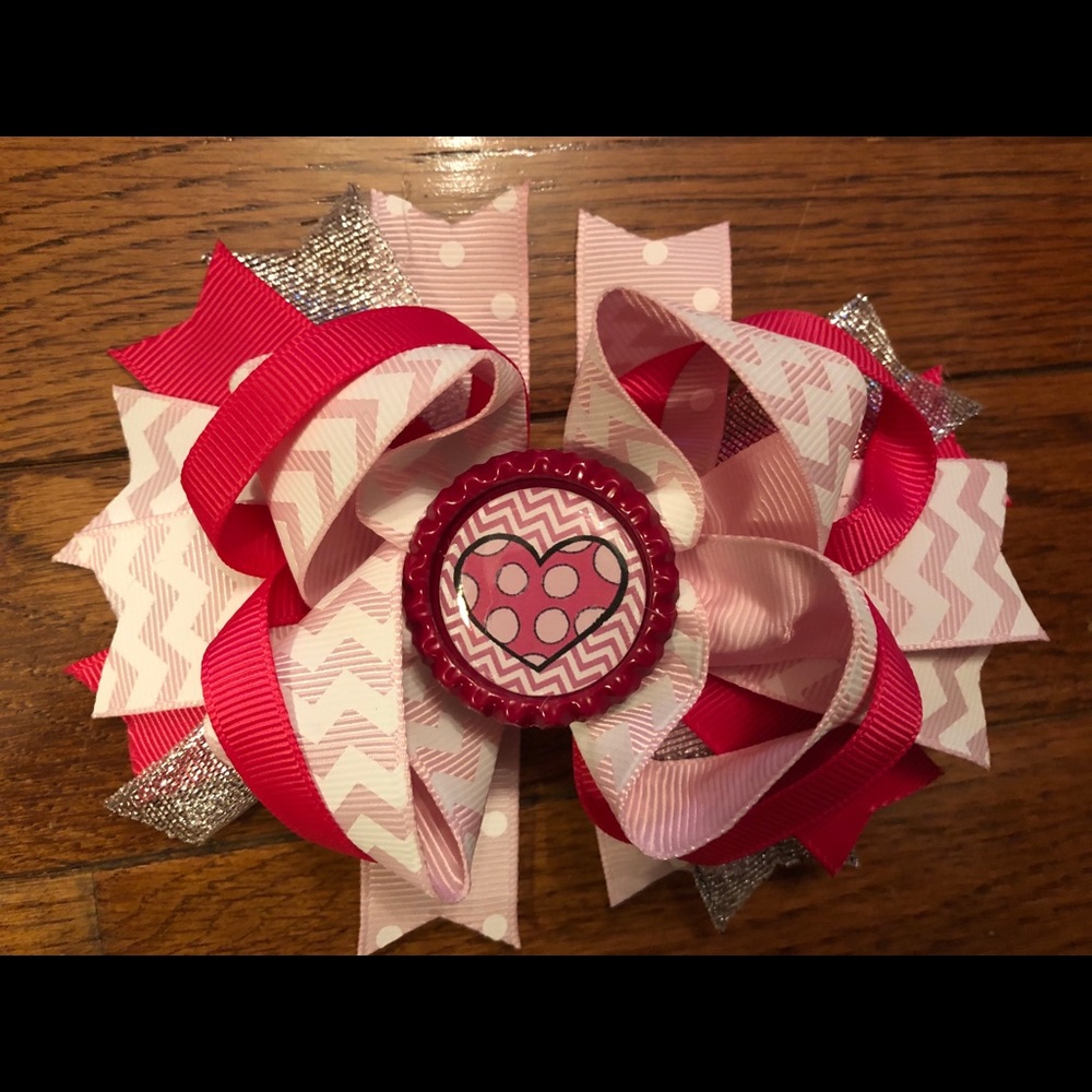 Valentine heart hair bow